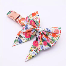 Load image into Gallery viewer, Elegant Autumn: Personalized Butterfly Bowtie - GiftyDogStore
