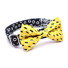 Load image into Gallery viewer, Black and Yellow Diaries - GiftyDogStore
